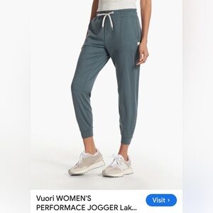 Vuori Women's Jogger in Teal